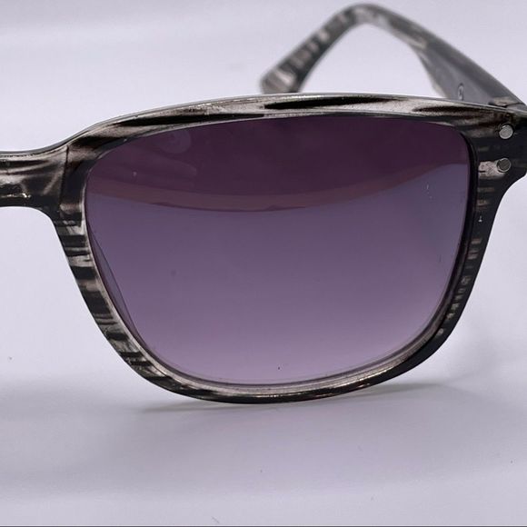 Black and Clear Stripe Sunglasses - Picture 9 of 10